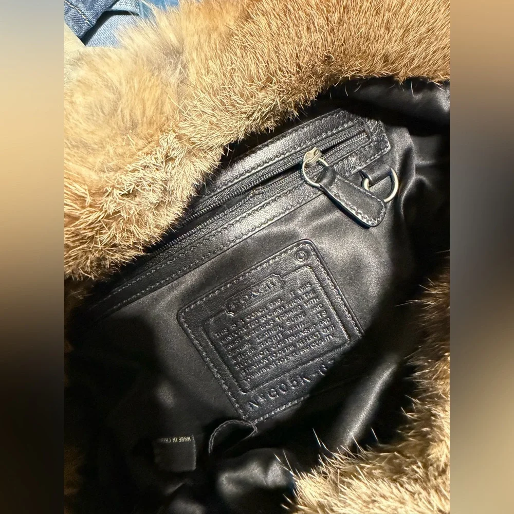 Vintage Coach Soho Quilted Rabbit Fur Hobo Y2K - Picture 15 of 15